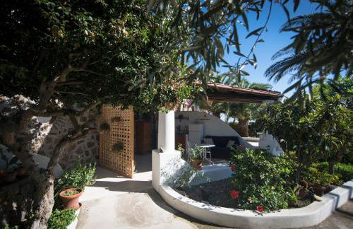Case Quattrocchi - Giardino e Terrazzi con vista Panoramica sul Mare, Etna e Vulcano - Foto 9