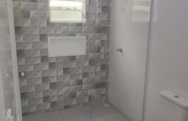 casa 700m da praia, ideal para família, 3 quartos , piscina, ar condicionado, churrasqueira, wi fi, estacionamento, até 10 pessoas, - Foto 21