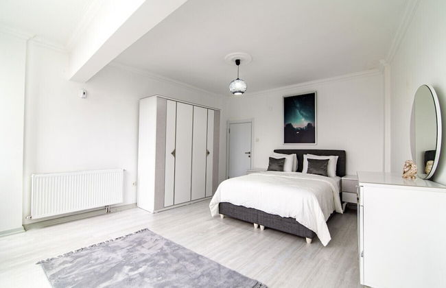 Sleek House With a Lovely Terrace in Besiktas - Foto 6