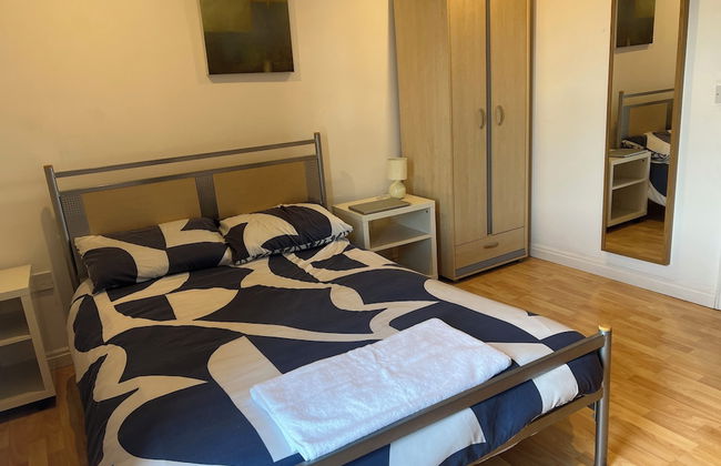 Nantwich - Sleeps 4 - Parking - Town 10mins Walk - Photo 2