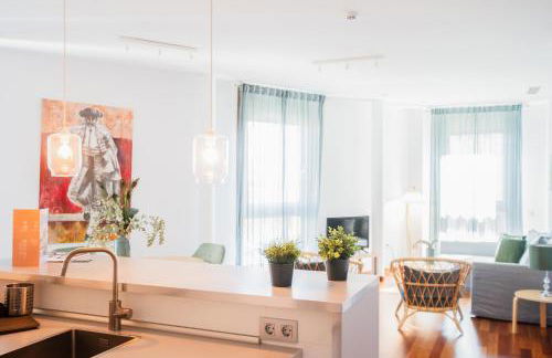 AZZ Sevilla Torre de la Plata Apartamentos - Photo 74