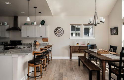 Southbridge Cottage: Cozy and Modern Home - Foto 1