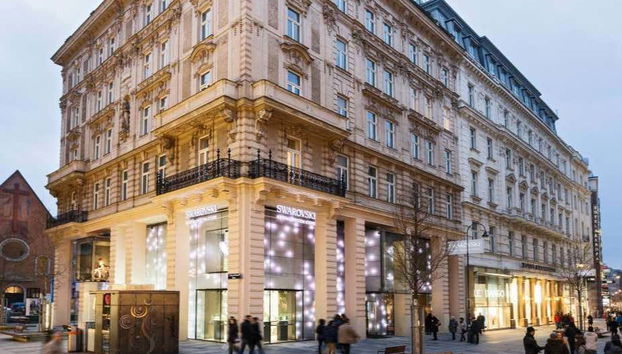 Visite guidée de la Maison Swarovski - Photo 2, Façade de la Maison Swarovski