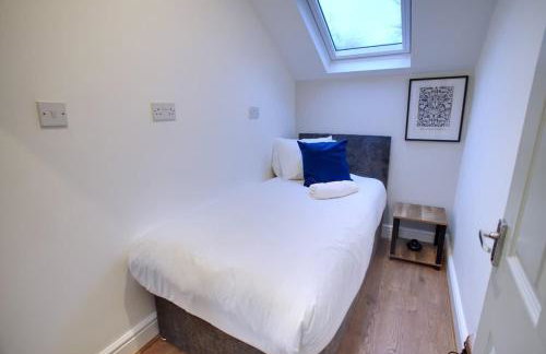 Sleeps 18 Lovely Mcr Home by City SuperHost - Foto 23