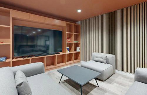 Bright & Spacious Mid-Level Studio at Briggate Studios Leeds City Centre - Photo 12