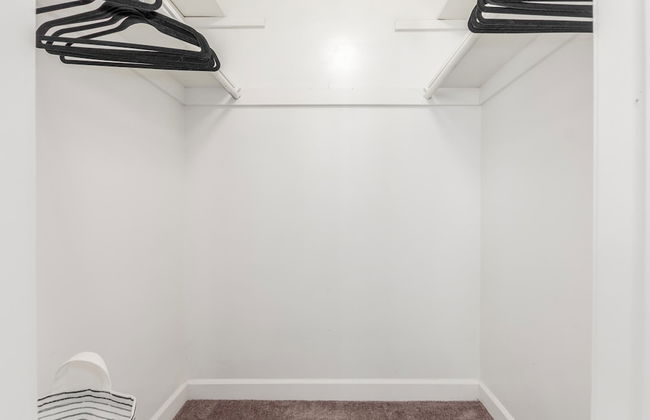 The Melrose ASU Pool Workspace Firepit - Photo 29