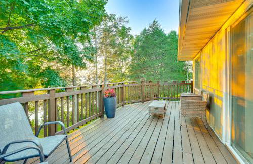 Okee Bay House on Lake Wisconsin with Private Dock! - Foto 24