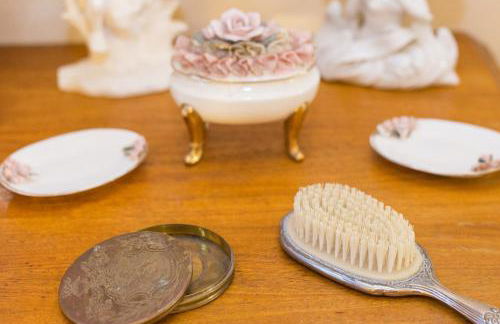 The Victorian Cottage at Creekside Camp & Cabins - Foto 20