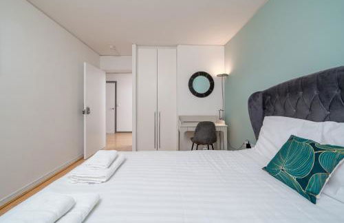 Lovely 3BD Flat, Parking, sleeps SIX close to O2 - Foto 23