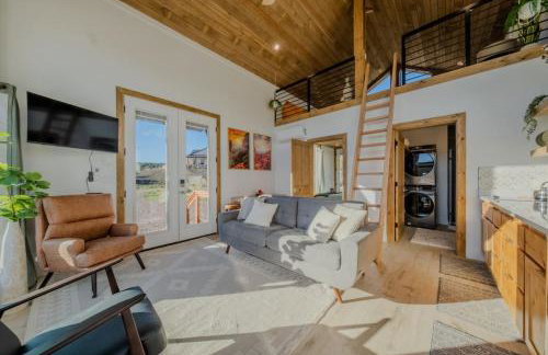 Stargazing Retreat with Hot Tub Deck Hammocks BBQ - Photo 43