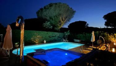 Villa provençale, Golfe Saint Tropez, Climatisée 12 pers, 4 suites, Piscine chauffée, Hammam, Spa, Billard, Pétanque, Wifi professionnel haut débit - Foto 5