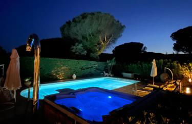 Villa provençale, Golfe Saint Tropez, Climatisée 12 pers, 4 suites, Piscine chauffée, Hammam, Spa, Billard, Pétanque, Wifi professionnel haut débit - Foto 5
