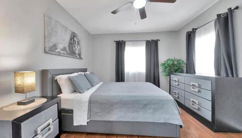 Family & Pet Friendly Getaway with Porch Fire Pit & Yard - Foto 5