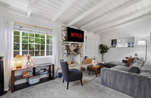 3BR Modern Chula Vista Home with Hot Tub and Game Room - Foto 6