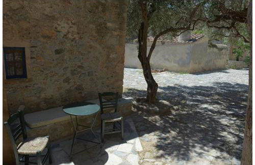 NEFELI castle stone house inside the fortress - Foto 6