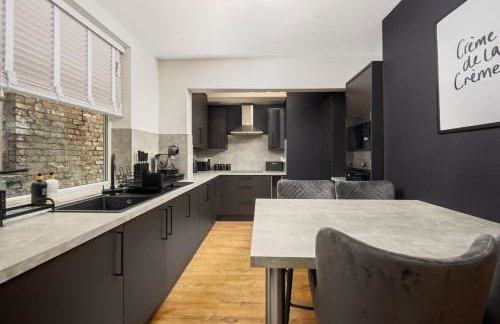 Close to Media City-Old Trafford - 5 Bedroom House - Foto 7