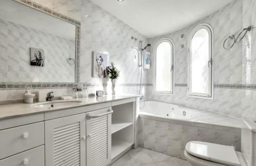 Villa AltaVista with Sea View in Altea Hills - Photo 22