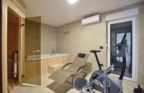 Beautiful Home In Omis With Sauna - Photo 4