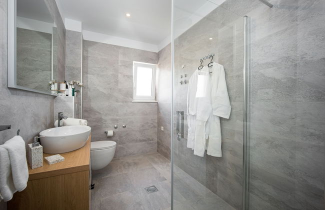 Sea you soon by the beach 2bedroom suite - Foto 18