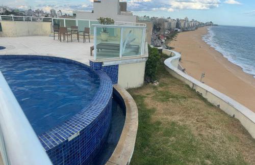 Ap na beira da praia dos cavaleiros Macaé Palace - Foto 1