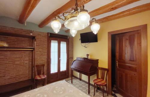 La Alcoba de Becquer - Photo 51