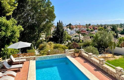 Newly renovated guest apartment at villa with great location! - Photo 1