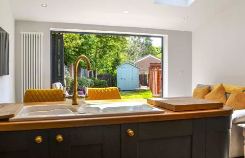 Rowan House - Photo 9