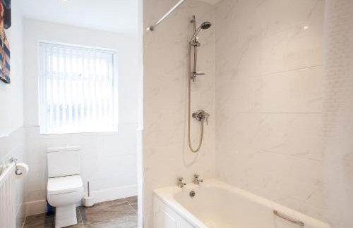 1 Fitzhamon Embankment APARTMENTS opposite Principality Stadium - LONG STAY OFFER - Foto 16