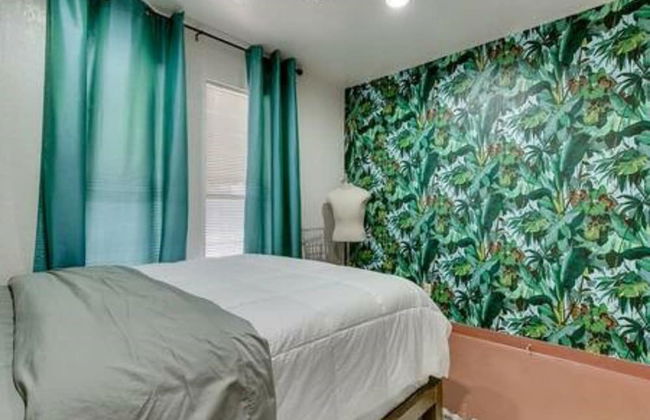 Evie's apartment - Photo 7