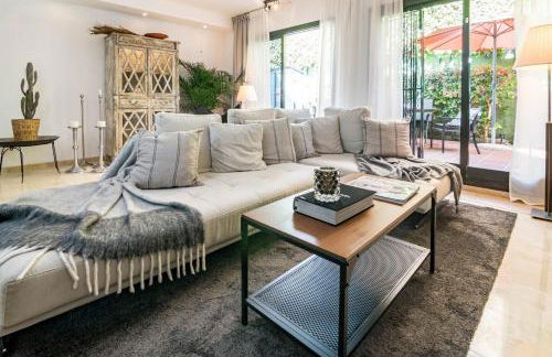 Seaside 3 bedroom Townhouse in San Pedro close to the Beach with private Garden - Photo 40