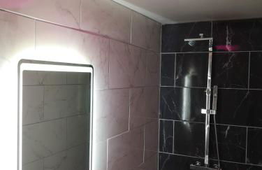 Arc Pod-HotTub- Dog Friendly - Longleat - Bath - Photo 11