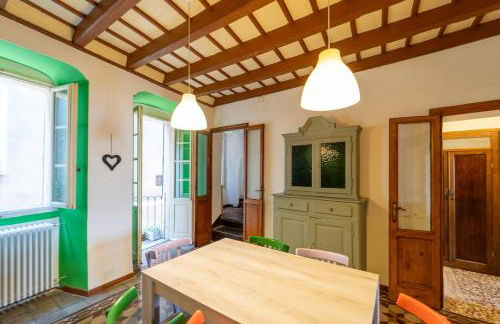 Vintage Home in the hamlet with lake view - Photo 11