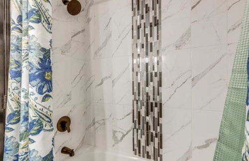 Near Lakes and Golfing Spacious Loganville Home! - Foto 18