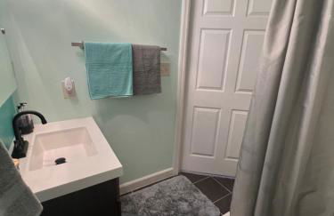 Cozy loft with parking and private patio w/ grill - Foto 23