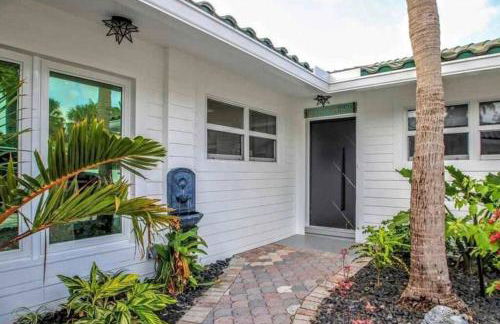 SWAYING PALM BEACH HOUSE Walk to Beach , Marina, Port, las Olas - Foto 9