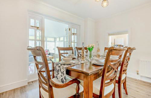 Henrow House Lymington 4 Bed Detached Home with Hot Tub - Foto 15