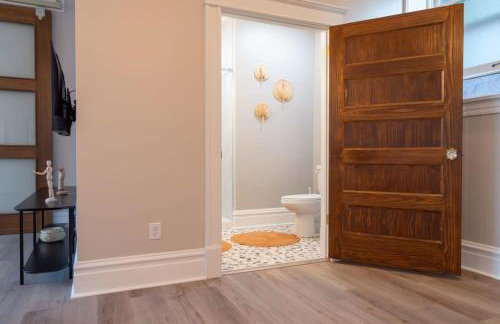 Gorgeous 5BR Storefront Home ABODEbucks - Foto 20