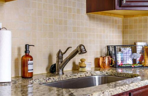 Jungle Book by Jungle House Walkable to High Street Downtown & Short North Near Nationwide Arena OSU & Convention Center Free Parking 5 800 Reviews - Foto 42