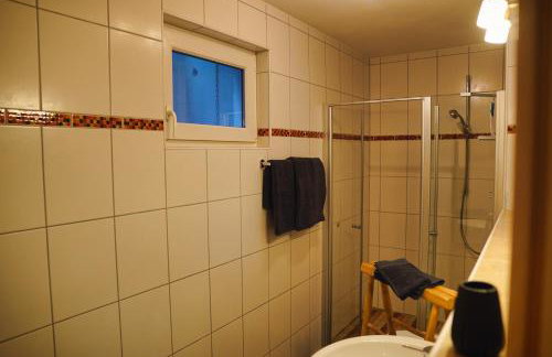 Ruhige Lage, Alpen & See Nähe - Foto 9