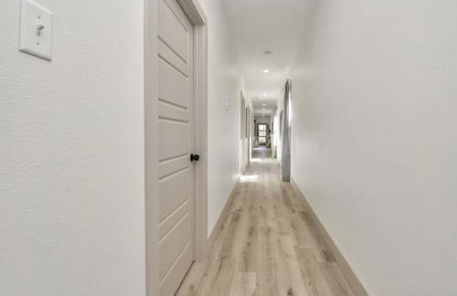 Bay Breeze Bungalow - Game Room & Pet Friendly - Foto 25