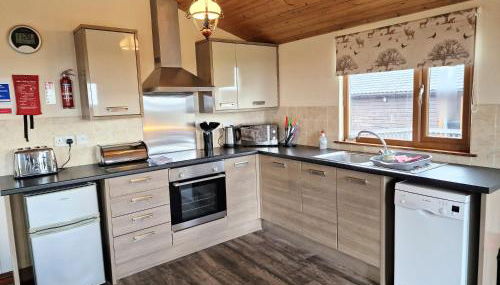 Lomond 6 with Private Hot Tub - Fife - Loch Leven - Lomond Hills - Foto 3