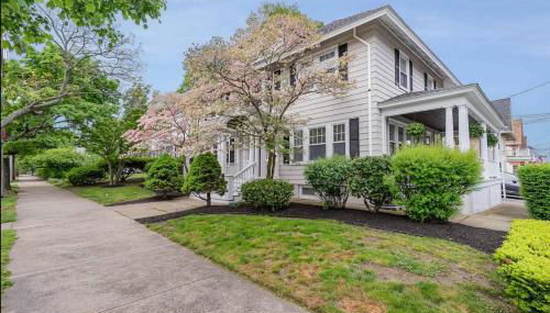 3BR/2.5 BA Townhouse |Downtown Salem w/Parking - Foto 5