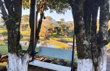 Cabin near Gramado with hydro and fireplace - Foto 37