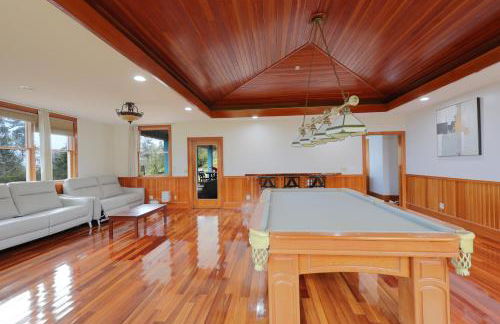 Luxury Oceanview Estate - Photo 6