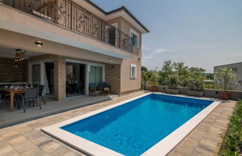 Villa with nice pool, luxuriously furnished, quiet area - by TRAVELER tourist agency Krk ID2389 - Foto 6