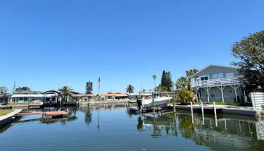 Gorgeous Seaside Seashell Cottage! - Photo 5