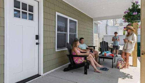 Steps to Beach Fully Renovated Sleeps 6 - Foto 4