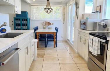 Moeʻuhane Kai Beach Front Home - Photo 49