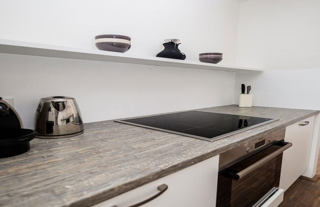 Lush Apartment With Private Sauna - Photo 6