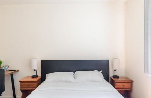 Modern & Cozy 2 Bedroom 2 Bathroom Sofabed Suite - Foto 3